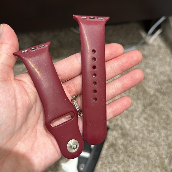 Pre loved iwatch bands two are Apple and other is no brand - Picture 4 of 4